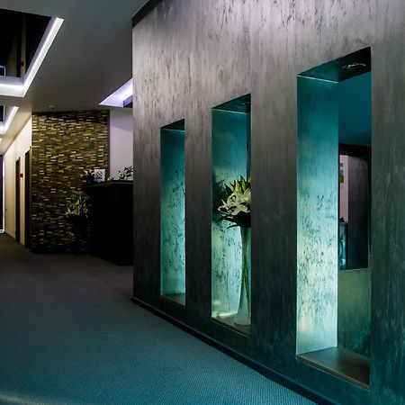 Hotel Aqua Тиргу-Жіу Екстер'єр фото