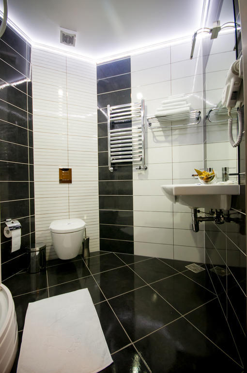 Hotel Aqua Тиргу-Жіу Номер фото