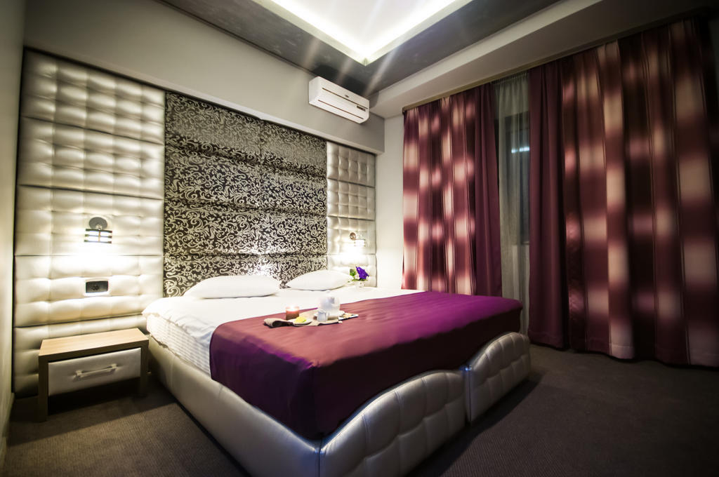 Hotel Aqua Тиргу-Жіу Номер фото